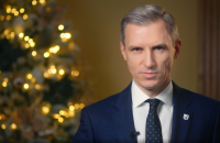 василий Анохин поздравил смолян с наступающим Новым Годом - фото - 1