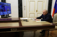 президент Владимир Путин открыл новый онкологический диспансер в Смоленске - фото - 2