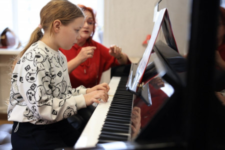 смоленские школы искусств приглашают к участию во всероссийских конкурсах - фото - 1