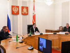 губернатор Алексей Островский провел рабочее совещание с Генеральным директором АО «Концерн Росэнергоатом» Андреем Петровым - фото - 1