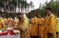 в День Крещения Руси праздник на истоке Днепра объединил сотни паломников - фото - 1