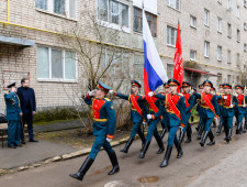 губернатор Алексей Островский поздравил со 100-летним юбилеем ветерана Великой Отечественной войны Федора Ивановича Русакова - фото - 1