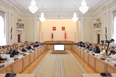 в прошлом году в Смоленской области заключено более 600 социальных контрактов - фото - 1