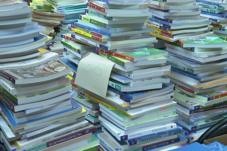 более 308 тысяч учебной литературы закуплено для школ Смоленской области - фото - 1
