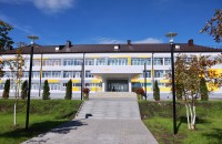 губернатор Василий Анохин оценил итоги капитального ремонта Дорогобужской школы № 2 имени В.А. Шашина - фото - 1