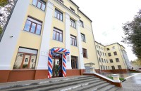 губернатор Василий Анохин принял участие в открытии школы № 1 в Смоленске после капитального ремонта - фото - 2
