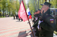 губернатор Василий Анохин поздравил военнослужащих и ветеранов с Днем Сухопутных войск - фото - 1