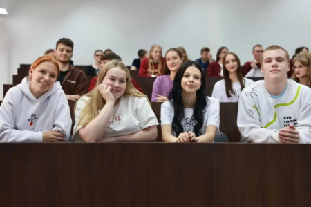 более 270 студентов обучаются в Смоленской области по сетевым образовательным программам с ведущими вузами страны - фото - 1