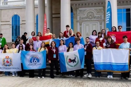 ​смоленская делегация привезла с V Молодёжного слёта Амбассадоров «Профессионалитета» новые решения для популяризации рабочих профессий - фото - 1