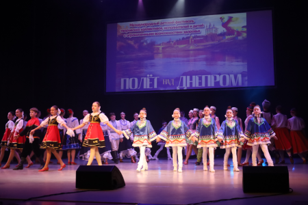 в Смоленской области стартовал международный детский фестиваль «Полет над Днепром» - фото - 1