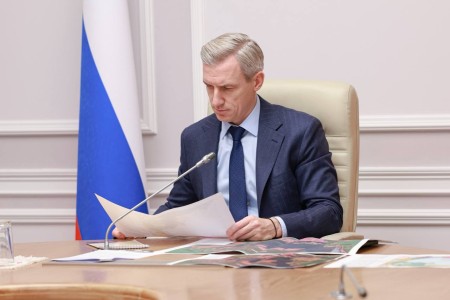 губернатор Василий Анохин обсудил планы по развитию туризма на Десногорском водохранилище - фото - 1