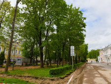 алексей Островский принял участие в голосовании по выбору дизайн-проектов благоустройства общественных территорий в рамках проекта «Формирование комфортной городской среды» - фото - 1