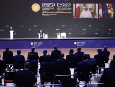 алексей Островский принял участие в пленарном заседании XXIV Петербургского международного экономического форума - фото - 1