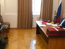 губернатор Алексей Островский принял участие в общеобластном совещании, посвященном реализации национальных проектов - фото - 8