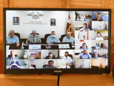 губернатор Алексей Островский провел заседание Координационного совещания по обеспечению правопорядка - фото - 1