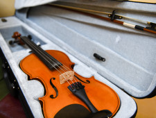 образовательные учреждения региона в сфере культуры оснащаются новыми музыкальными инструментами - фото - 1