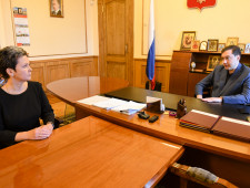 рабочая встреча Губернатора Алексея Островского с председателем Смоленского горсовета Викторией Макаровой - фото - 1