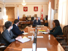 рабочая встреча Губернатора Алексея Островского с главой Гагаринского района - фото - 1