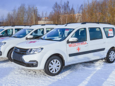 25 новых санитарных автомобилей закуплено для поликлиник и больниц Смоленской области - фото - 1