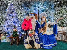 губернатор Алексей Островский исполнил мечты троих смолян в рамках Всероссийской акции «Елка желаний» - фото - 1