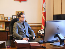 рабочее совещание Губернатора Алексея Островского по вопросам обращения с твердыми коммунальными отходами на территории региона - фото - 1