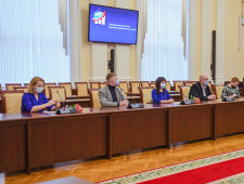 смоленские выпускники Президентской программы подготовки управленческих кадров получили дипломы - фото - 1