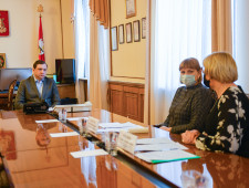 рабочее совещание Губернатора Алексея Островского по вопросу формирования системы комплексной реабилитации и абилитации инвалидов - фото - 1