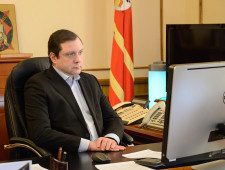 губернатор Алексей Островский подвел итоги работы муниципалитетов за прошедший год - фото - 1