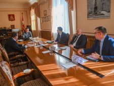 рабочая встреча Губернатора Алексея Островского с главой Сафоновского района - фото - 1