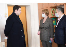 губернатор Алексей Островский посетил Починковскую школу-интернат - фото - 3