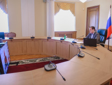 губернатор Алексей Островский провел прямую линию со смолянами - фото - 1